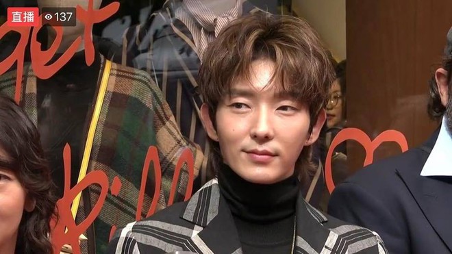 Mỹ nam xứ H&agrave;n Lee Jun Ki hết lời ngợi khen Nh&agrave;n Phi Xa Thi Mạn, ngỏ lời tỏ t&igrave;nh Anh y&ecirc;u em - Ảnh 1.