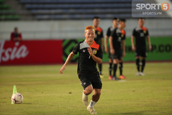 Phát hiện AFF Cup 2018: Đội trưởng Văn Quyết tìm thấy bản sao tại Lào - Ảnh 5.