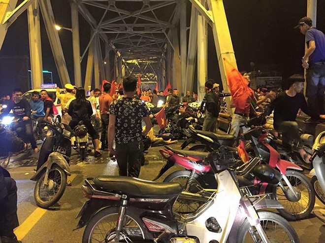 Những người đi b&atilde;o rồi v&agrave;o... bệnh viện - Ảnh 2.