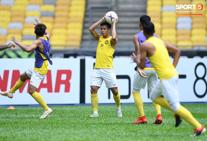 Đội tuyển Malaysia chơi bóng ném trong buổi tập cuối cùng trước khi đối đầu tuyển Việt Nam  - Ảnh 3.