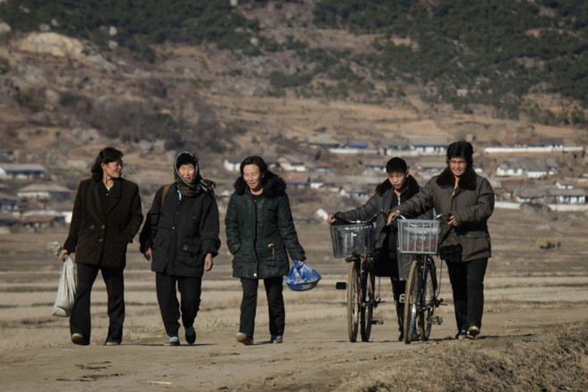 Hình ảnh đẹp về đất nước Triều Tiên trong mùa Đông buốt giá - Ảnh 4.