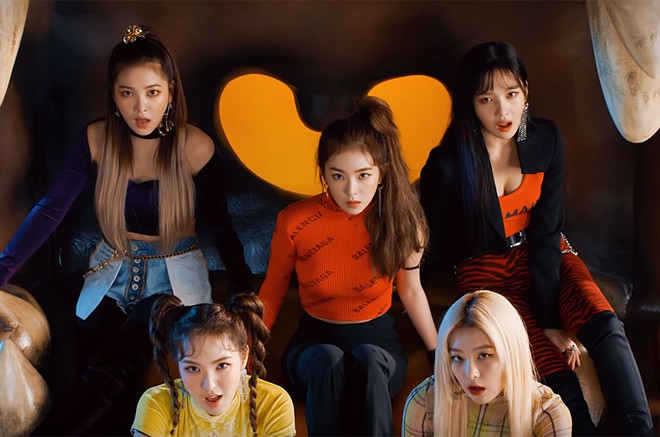 Bị cho là flop ở quê nhà nhưng album mới của Red Velvet lại đạt được loạt thành tích đáng nể này trên Billboard - Ảnh 1.