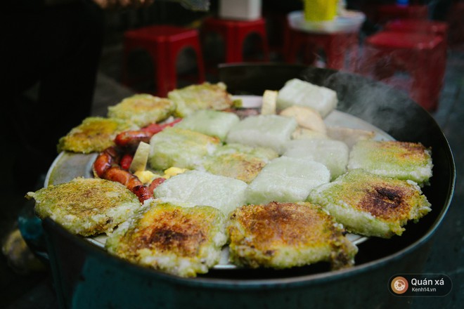 Trời Hà Nội lạnh buốt là lúc người ta bắt đầu hò nhau tìm địa chỉ ăn bánh chưng rán - Ảnh 5.