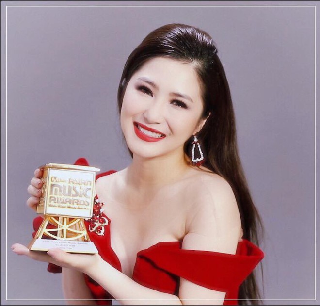 Sau Tóc Tiên, Hương Tràm bất ngờ chiến thắng giải Best Asian Artist in Vietnam của MAMA 2018 - Ảnh 1.