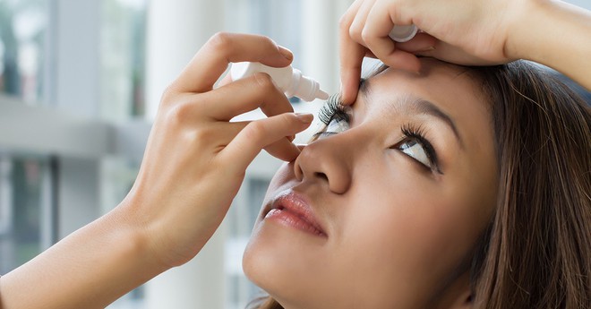 Đừng xem thường tình trạng khô mắt vì biến chứng rất nghiêm trọng và đây là cách để nhận biết - Ảnh 4.