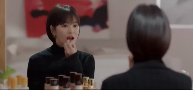 6 màn “trả thính” đáng yêu hết nấc của chị sếp Song Hye Kyo trong Encounter - Ảnh 1.