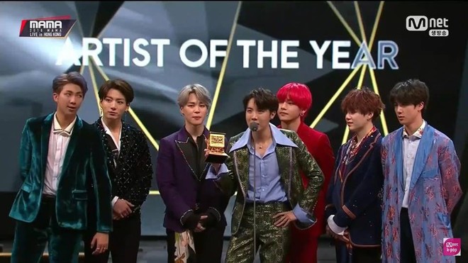 Nhìn lại MAMA 2018: BTS lập kỉ lục “vô tiền khoáng hậu”, lễ trao giải hoành tráng nhưng không quá ấn tượng - Ảnh 1.