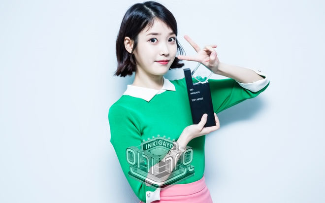 Sau 10 năm ca h&aacute;t, IU cuối cũng đ&atilde; c&oacute; th&agrave;nh t&iacute;ch ấn tượng như Taeyeon - Ảnh 2.