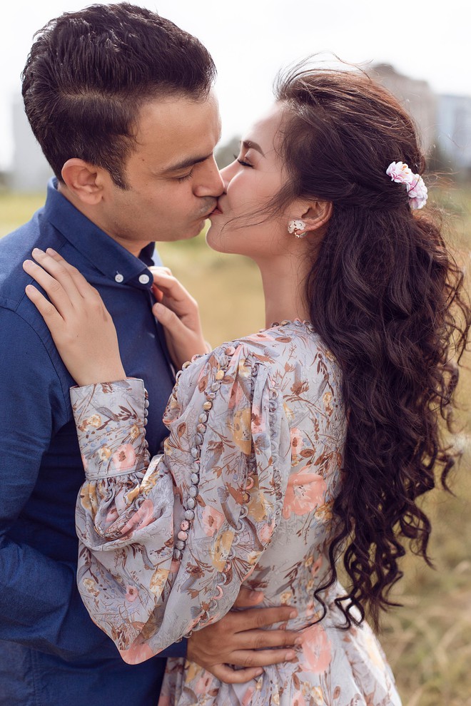 V&otilde; Hạ Tr&acirc;m lần đầu h&eacute; lộ danh t&iacute;nh bạn trai doanh nh&acirc;n l&agrave; người Ấn Độ - Ảnh 2.