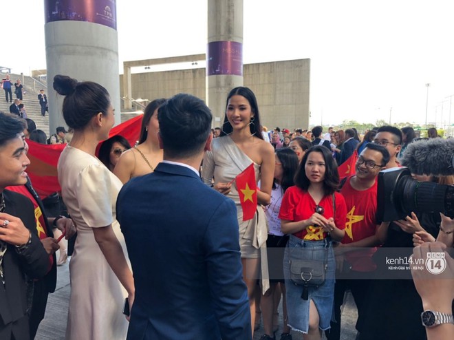 Hoàng Thùy được khán giả quốc tế chú ý dù chưa chính thức trở thành đại diện Việt Nam tham dự Miss Universe 2019 - Ảnh 1.