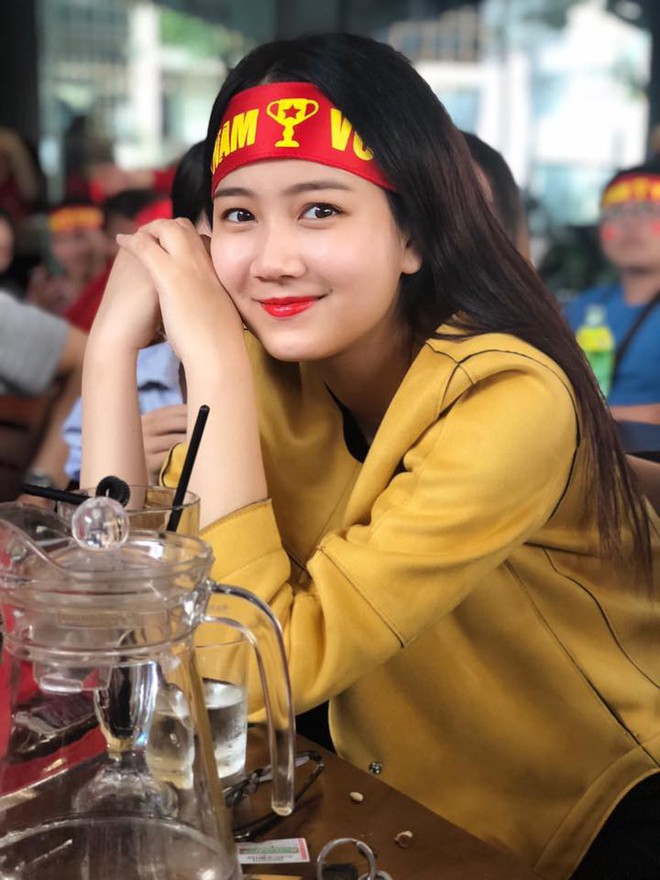 Nhan sắc đời thường được l&ograve;ng tất cả c&aacute;c ch&agrave;ng trai của t&acirc;n Hoa kh&ocirc;i Sinh vi&ecirc;n Việt Nam 2018 - Ảnh 5.