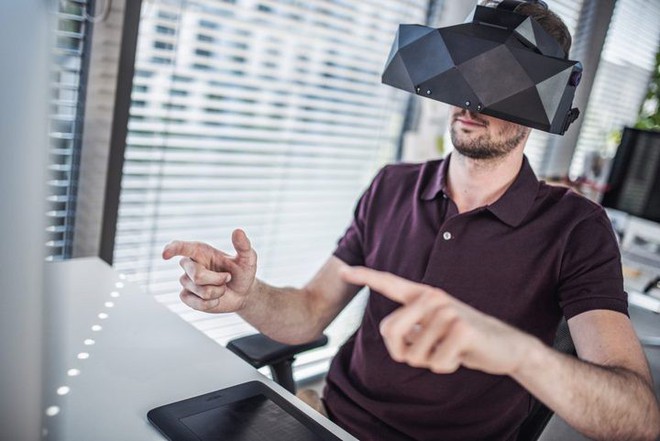 Chỉ là thiết bị thực tế ảo thông thường nhưng tại sao chiếc kính VR này có giá lên tới 134 triệu đồng? - Ảnh 8.