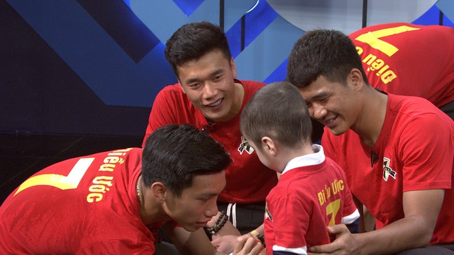 Việt Nam v&ocirc; địch rồi Tom ơi, giờ con h&atilde;y tiếp tục cuộc chiến của ri&ecirc;ng m&igrave;nh nh&eacute;! - Ảnh 6.