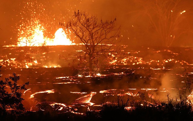 5 vụ núi lửa phun trào kinh khủng nhất năm 2018: đầy tàn nhẫn nhưng cũng đẹp diệu kỳ - Ảnh 2.