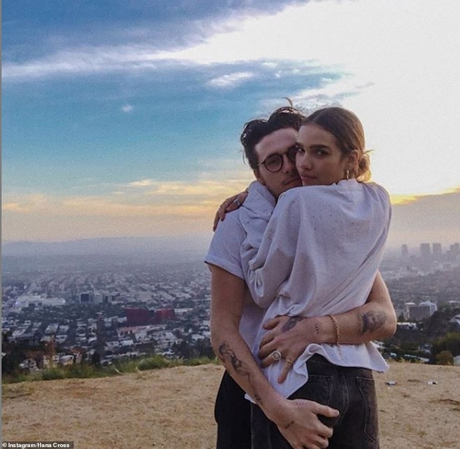 Brooklyn Beckham công khai ôm hôn bạn gái mới không ngừng, còn khoe cả ảnh đụng chạm vòng 3 - Ảnh 2.