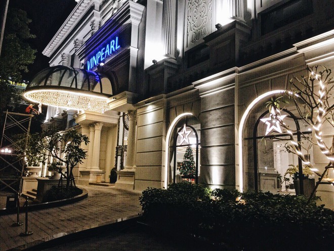 Kh&ocirc;ng gian chuẩn m&ugrave;a lễ hội của Vinpearl Hotels: G&oacute;c n&agrave;o cũng lung linh, đ&atilde; vậy c&ograve;n được thưởng thức bữa tối với view ng&agrave;n sao! - Ảnh 3.