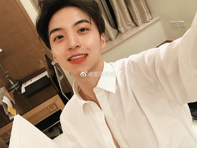 Từng bị bạn tr&ecirc;u đến sợ đi học v&igrave; b&eacute;o, ch&agrave;ng trai giảm 20kg h&oacute;a hot boy đầy thu h&uacute;t - Ảnh 7.