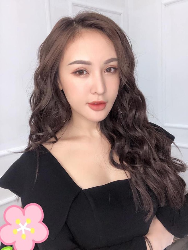 Không còn nhận ra Quỳnh Búp Bê sau thẩm mỹ: Đăng ảnh selfie cứ ngỡ đâu là hot girl Kelly! - Ảnh 2. Không còn nhận ra Quỳnh Búp Bê sau thẩm mỹ: Đăng ảnh selfie cứ ngỡ đâu là hot girl Kelly! - Ảnh 2.