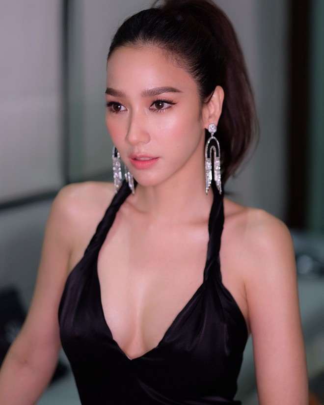 Thánh hack tuổi bậc nhất Thái Lan bỏ xa Jang Nara: Ai ngờ hơn Mike Angelo 11 tuổi và Nadech hẳn 1 giáp - Ảnh 14.