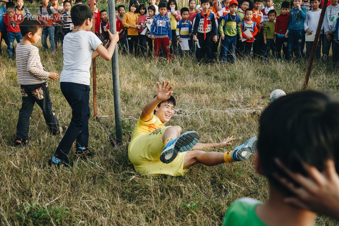 Đỗ Duy Mạnh: Chuyện cậu bé nhặt bóng 10 năm trước và người hùng sau vô địch AFF Cup 2018 - Ảnh 6.