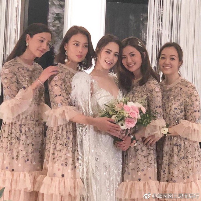 Thay liền 3 bộ váy cưới đẹp như mơ, Chung Hân Đồng lại khiến dân tình say lòng vì quá đỗi xinh đẹp - Ảnh 10.