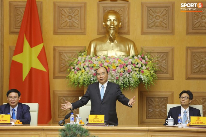 Thủ tướng đề nghị rút kinh nghiệm việc tuyển Việt Nam để mất HLV thể lực Bae Ji-won - Ảnh 1.