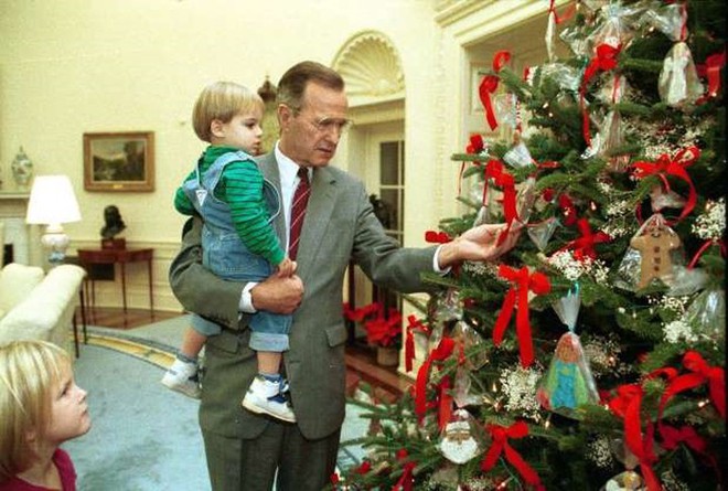 Giáng sinh trong Nhà Trắng được tổ chức như thế nào từ xưa tới nay - Ảnh 15.