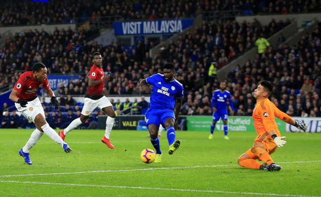 Hậu sa thải Mourinho, MU thắng tưng bừng, lần đầu ghi 5 b&agrave;n sau 5 năm - Ảnh 4.