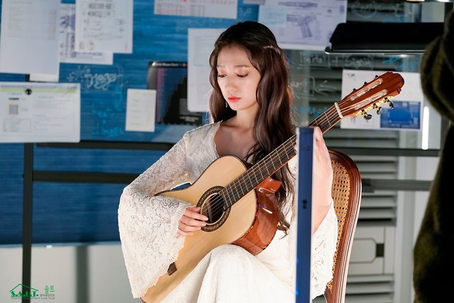 Trở lại với nhan sắc đỉnh cao, Park Shin Hye g&acirc;y sốt v&igrave; đẹp như nữ thần bước ra từ truyện thần thoại ở hậu trường - Ảnh 7.