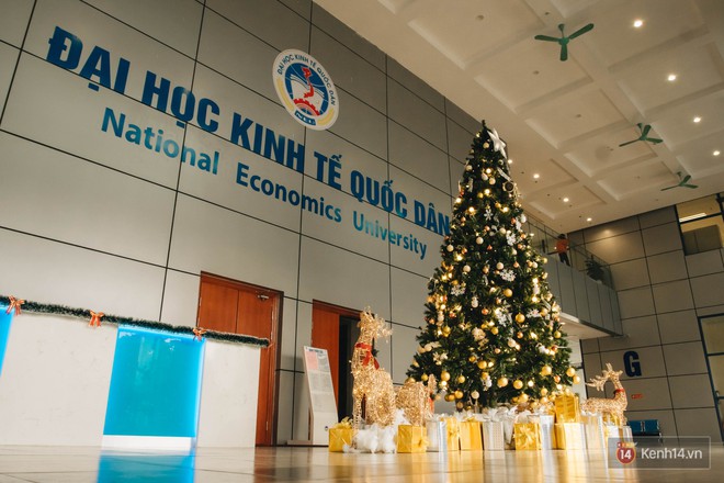 Đua nhau trang trí Noel sang chảnh, ngôi trường nào về nhất về độ chịu chơi và xịn sò? - Ảnh 9.