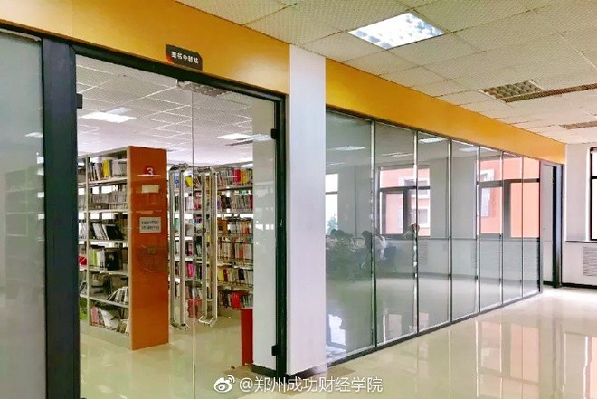 Choáng ngợp thư viện trường ĐH 57 tỷ, rộng 20.000 m2 được xây theo phong cách thuỷ cung - Ảnh 12.