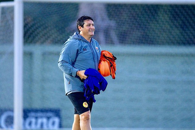 Sau thất bại tại AFF Cup 2018, đội tuyển Th&aacute;i Lan tr&igrave;nh l&agrave;ng nh&acirc;n tố khủng cho giải đấu đẳng cấp nhất ch&acirc;u lục - Ảnh 1.