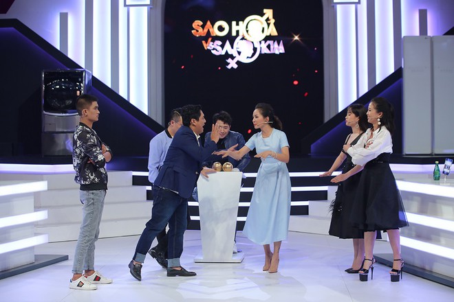 Đây là phản ứng của Hoàng Bách khi vợ nhận quay gameshow đúng kỷ niệm ngày cưới - Ảnh 1.