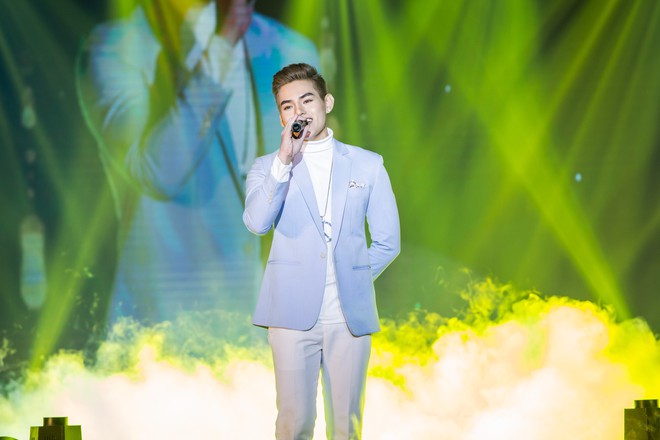 Liveshow đầu ti&ecirc;n của Zero 9: Ch&iacute;nh chủ h&aacute;t &iacute;t, phải nhờ d&agrave;n kh&aacute;ch mời c&acirc;n gần nửa show - Ảnh 10.