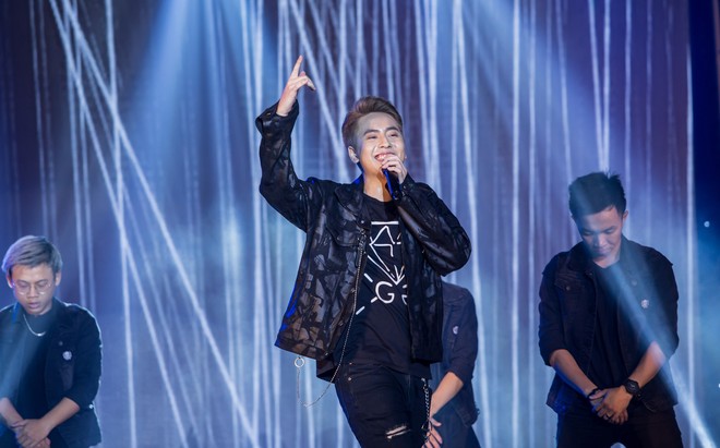 Liveshow đầu ti&ecirc;n của Zero 9: Ch&iacute;nh chủ h&aacute;t &iacute;t, phải nhờ d&agrave;n kh&aacute;ch mời c&acirc;n gần nửa show - Ảnh 6.