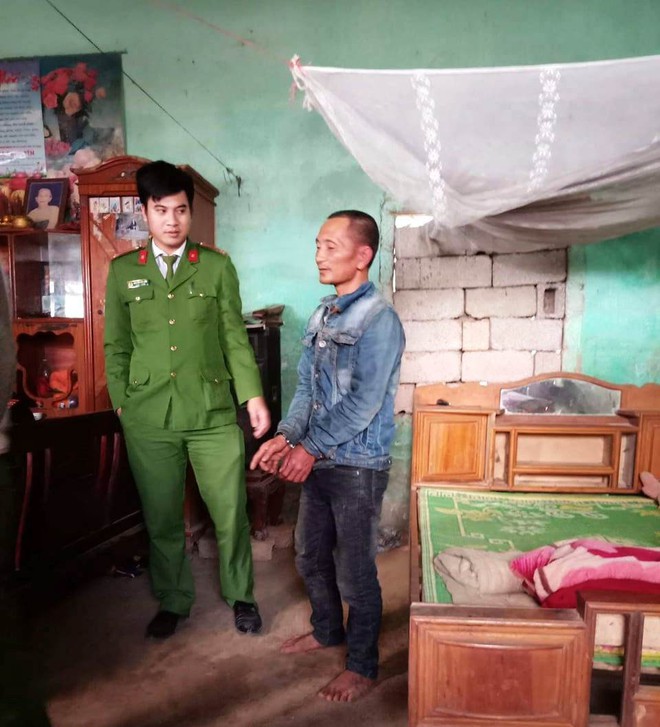 Thanh H&oacute;a: Bắt giữ người đ&agrave;n &ocirc;ng giở tr&ograve; đồi bại với ch&aacute;u b&eacute; 4 tuổi tại nh&agrave; b&agrave; ngoại - Ảnh 1.