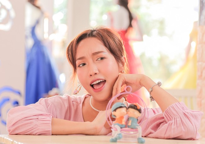 Tr&ograve; đời thật trớ tr&ecirc;u trong Vu Quy Đại N&aacute;o: Phim chủ đề đ&aacute;m cưới nhưng d&agrave;n g&aacute;i ế c&ograve;n đ&ocirc;ng hơn qu&acirc;n Nguy&ecirc;n - Ảnh 5.