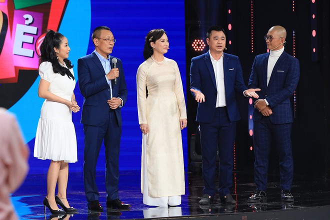 NSND Hồng V&acirc;n: Nh&igrave;n chị L&ecirc; Khanh, t&ocirc;i kh&ocirc;ng biết m&igrave;nh c&oacute; c&ograve;n l&agrave; phụ nữ kh&ocirc;ng? - Ảnh 5.