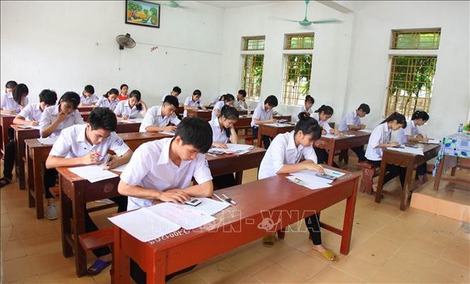 Nhìn lại vấn đề gian lận thi cử 2018: Bài học đắt giá trong công tác tổ chức thi - Ảnh 1.