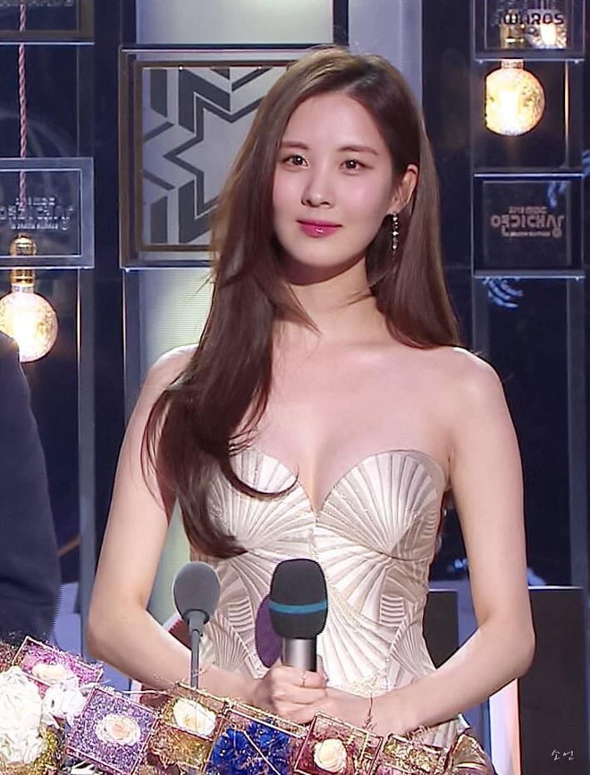 Xịt máu mũi vì em út ngoan hiền Seohyun (SNSD) khoe vòng 1 bốc lửa, làn da trắng nõn tại MBC Drama Awards - Ảnh 7.