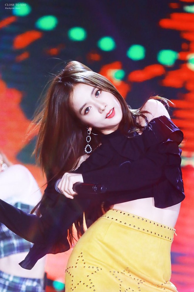 Bạn c&oacute; biết c&ocirc; g&aacute;i n&agrave;y của Black Pink cứ l&ecirc;n s&acirc;n khấu l&agrave; lại g&acirc;y thương nhớ to&agrave;n diện với nhan sắc cực phẩm? - Ảnh 12.