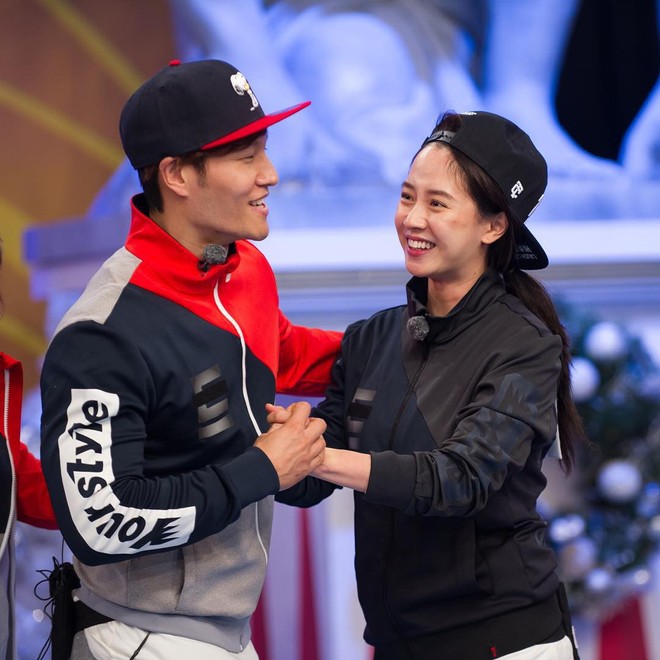 Fan của SpartAce vỡ mộng khi Haha bật mí: 80% là Kim Jong Kook có tình cảm với Hong Jin Young - Ảnh 3.