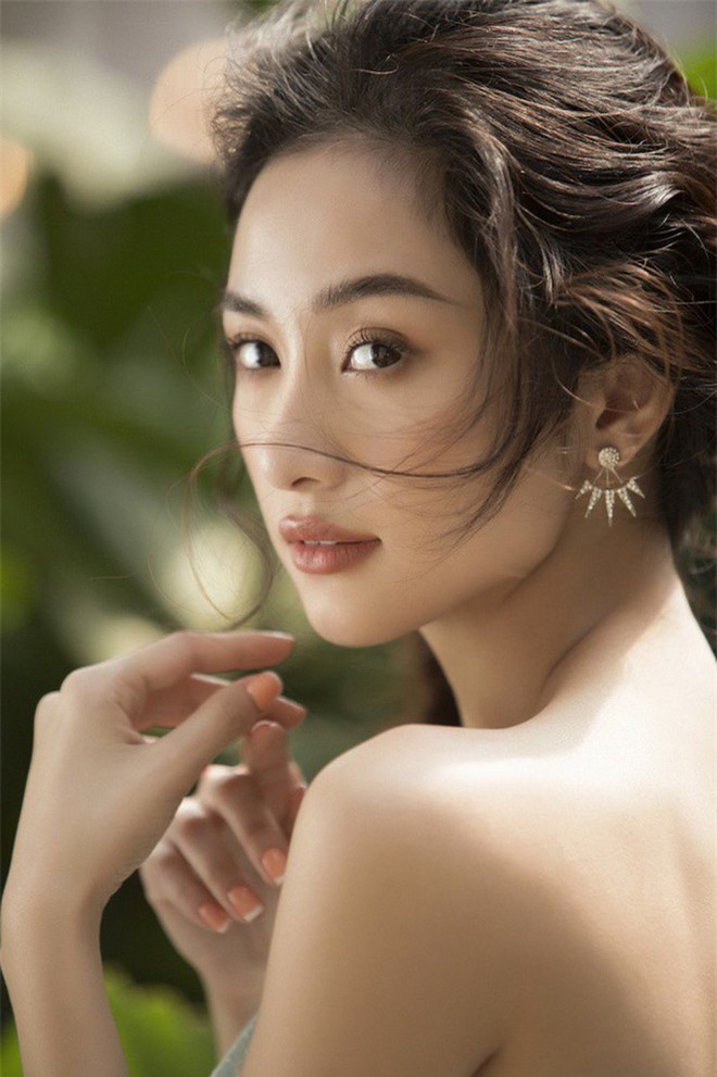 Ch&agrave;o 2019: Năm tuổi của loạt mỹ nh&acirc;n Vbiz đ&atilde; xinh đẹp, gợi cảm lại sở hữu khối t&agrave;i sản kếch x&ugrave; - Ảnh 17.
