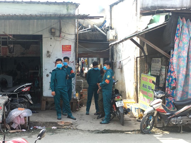 B&igrave;nh Dương: Nam thanh ni&ecirc;n tử vong b&iacute; ẩn sau 3 ng&agrave;y kh&ocirc;ng ra khỏi ph&ograve;ng trọ - Ảnh 1.