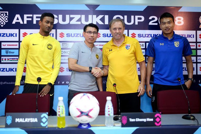 HLV tuyển Thái Lan và Malaysia nắn gân nhau trước trận bán kết lượt về AFF Cup 2018 - Ảnh 2.