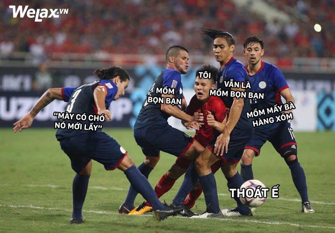 Sau Công Phượng, lại đến hình ảnh Quang Hải kẹp giữa 4 cầu thủ đội bạn lên bàn chế meme của cộng đồng mạng! - Ảnh 4.