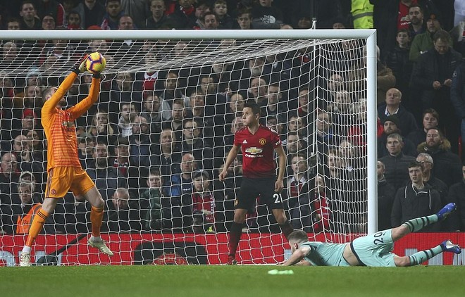 De Gea mắc sai lầm tai hại, MU vẫn chớp nhoáng giật điểm từ tay kình địch Arsenal - Ảnh 3.