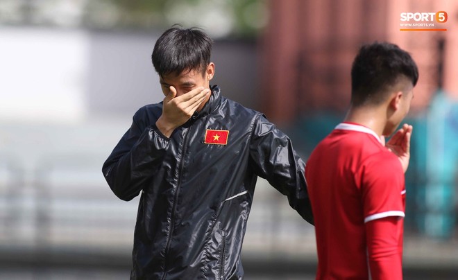 Đội tuyển Việt Nam chia nửa vui, buồn trong buổi tập đầu tiên trên đất Malaysia - Ảnh 10.