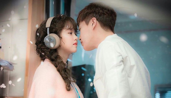 3 lí do các mọt phim Hàn cần cày sớm Radio Romance - Ảnh 2.