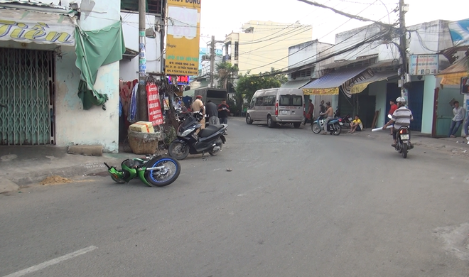 Nam thanh niên bị kính xe cứa vào cổ nguy kịch sau va chạm với ô tô chở khách về quê ăn Tết ở Sài Gòn - Ảnh 1.